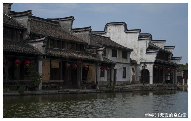 专注答疑,一站式交流平台-为什么求婚都是男人给女人下跪,而不是女人给男人下跪?